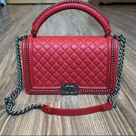 A109- π―% authentic Chanel Medium Boy top handle bag - Picture 3 of 17